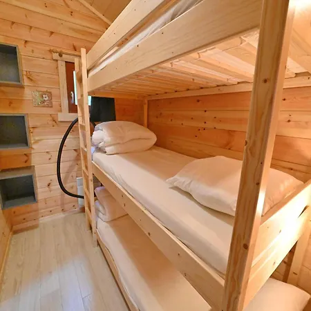 Cozy Holiday Home Near Forest *